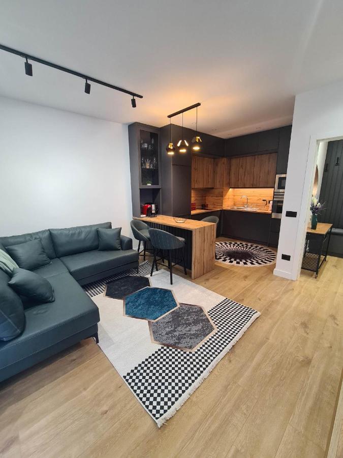 Grey Luxury Apartment Gjirokastër Екстериор снимка