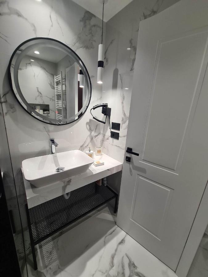 Grey Luxury Apartment Gjirokastër Екстериор снимка